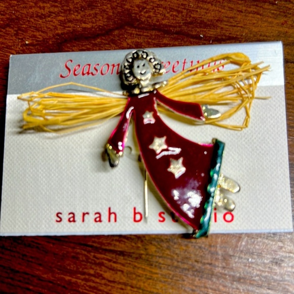 sarah b studio broach